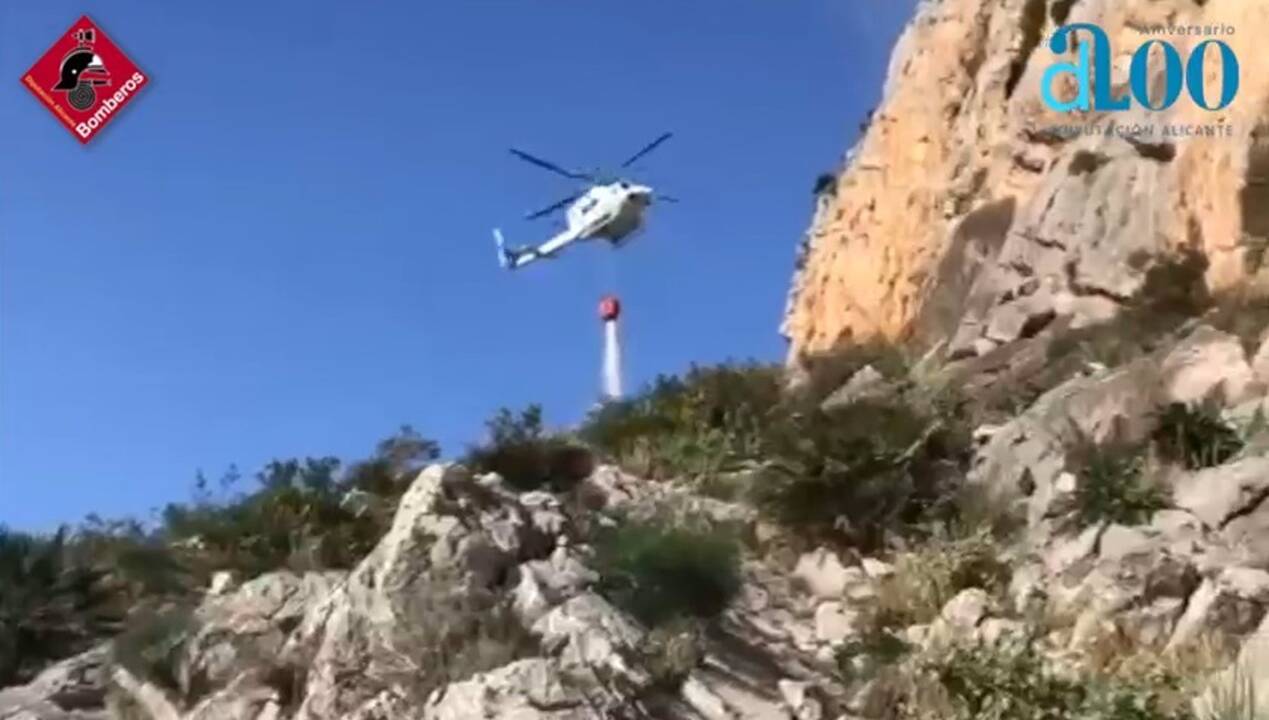Bomberos de la Diputación de Alicante controlan el incendio en la cueva del Montgó - CONSORCIO PROVINCIAL DE BOMBEROS DE ALICANTE