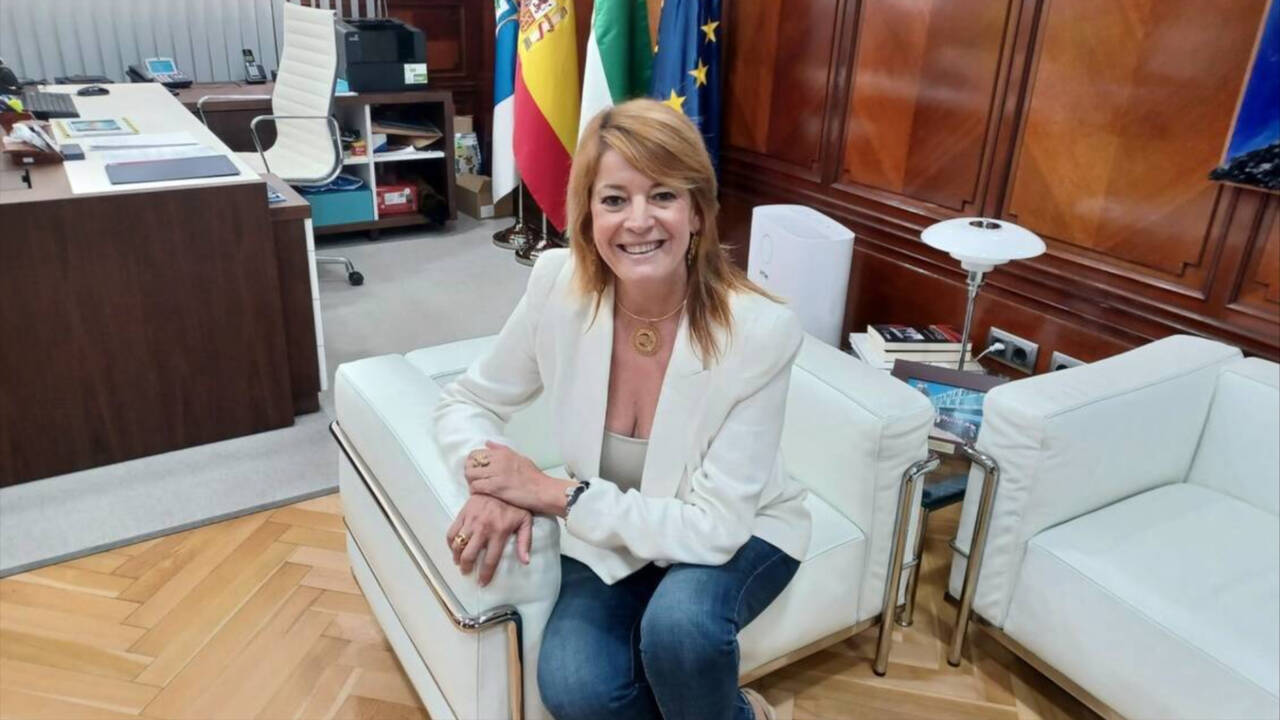 La presidenta del Puerto de Huelva y candidata a la alcaldía por el PP, Pilar Miranda.