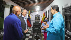 Zapatero visita otra vez a su dictador favorito: ¿por qué ese afán en legitimar a Maduro?