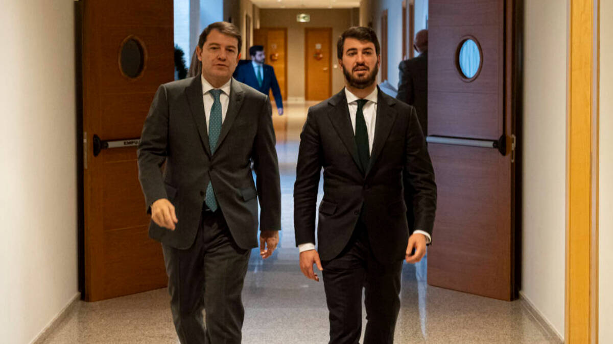 El presidente de la Junta de Castilla y León, Alfonso Fernández Mañueco y el vicepresidente Juan García-Gallardo.