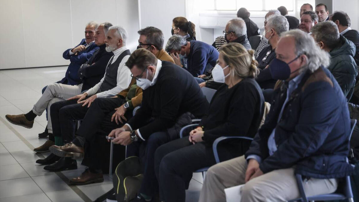 Los acusados del caso Taula-Imelsa en la Audiencia de Valencia.
