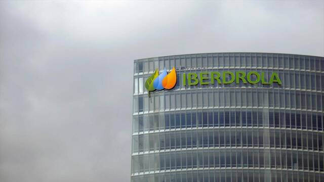 Iberdrola recibe un préstamo de 150 millones del BEI para la construcción de parques renovables en Italia