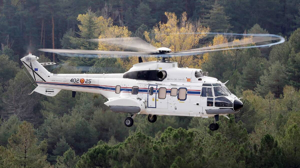 El helicóptero Super Puma de las Fuerzas Armadas.