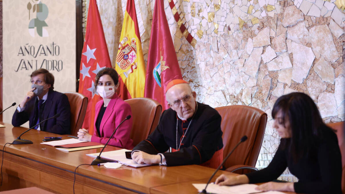 Fotode archivo. José Luis Martínez-Almeida; Isabel Díaz Ayuso; Carlos Osoro y Mercedes González, participan en la firma del protocolo por el Año Santo de San Isidro.