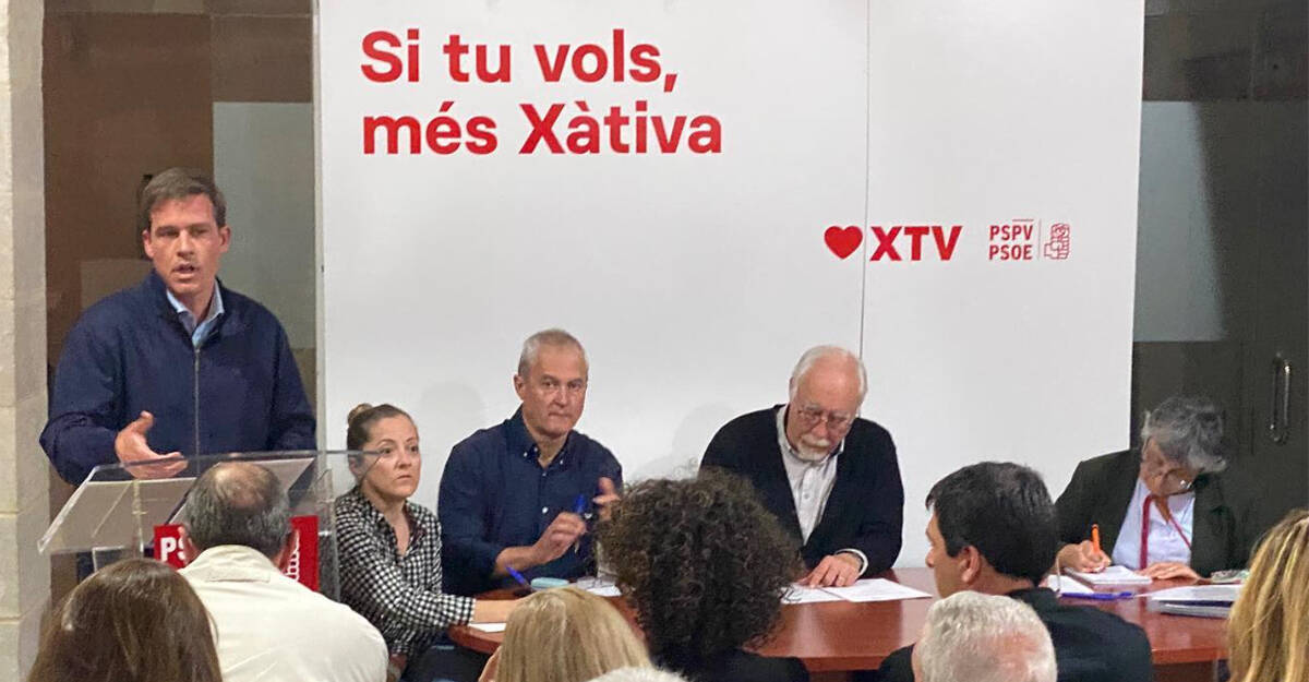 Roger Cerdà en la asamblea del PSOE de Xàtiva
