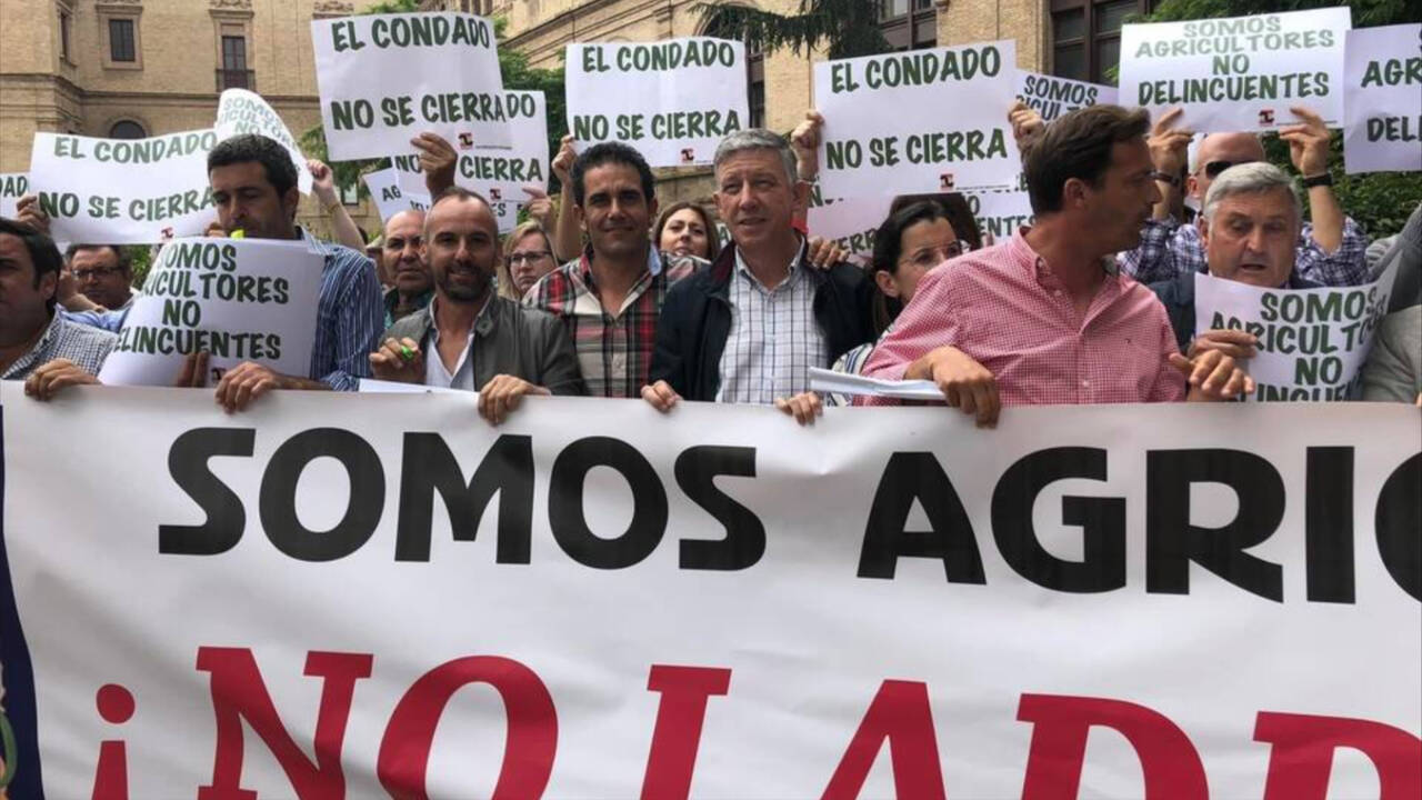 Una de las protestas de los agricultores del Condado de Huelva, que lleva casi una década manifestándose.