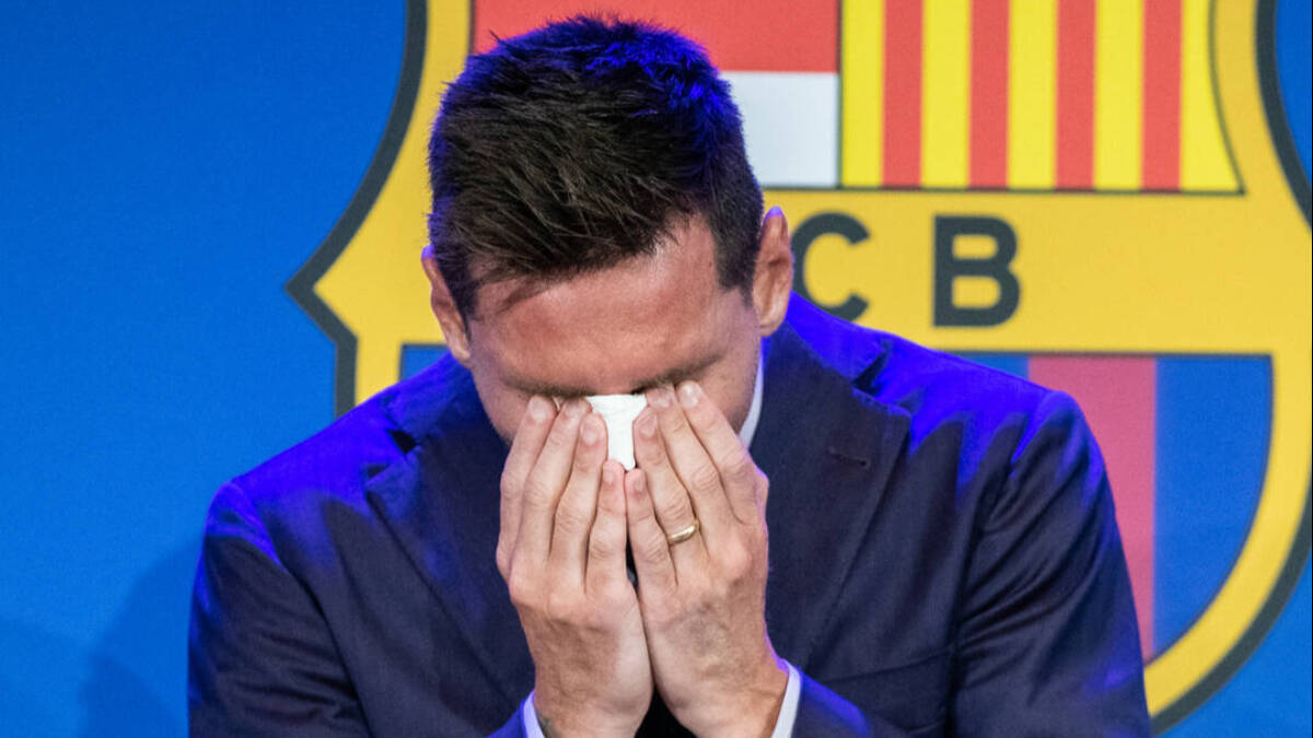 Leo Messi, llorando, el día que se despidió del Barcelona. 