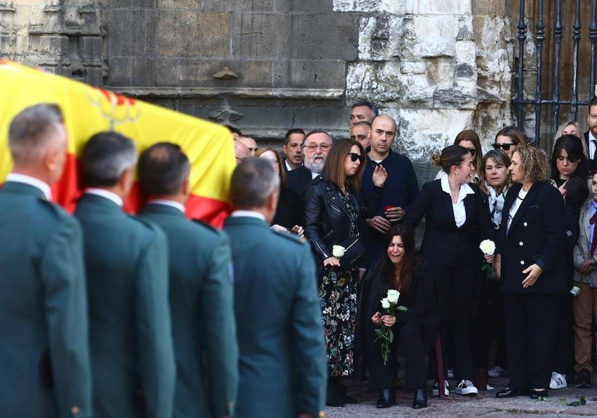 Emotivo funeral por el guardia civil Dámaso Guillén.