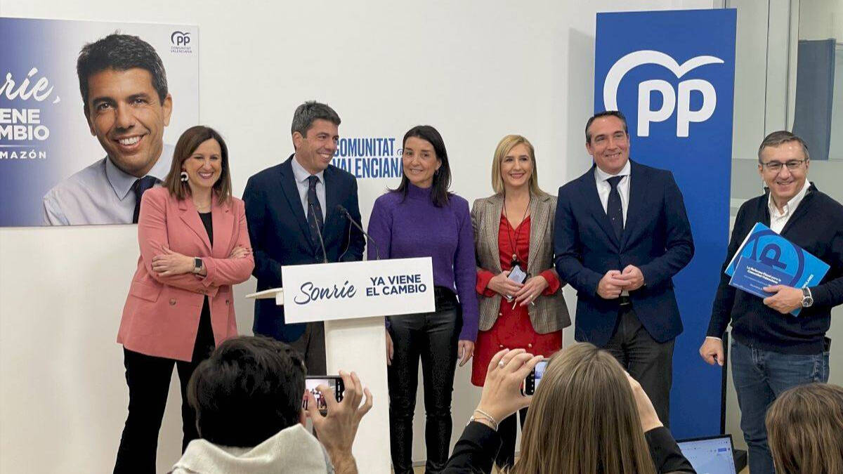 Carlos Mazón con Catalá, Ruth Merino, Pradas, Rubén Ibáñez y Rovira