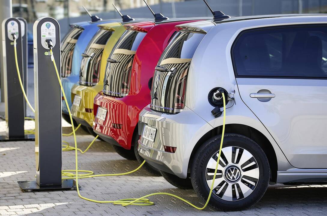 30.000 vehículos cero emisiones deberán estar disponibles en España para 2030 