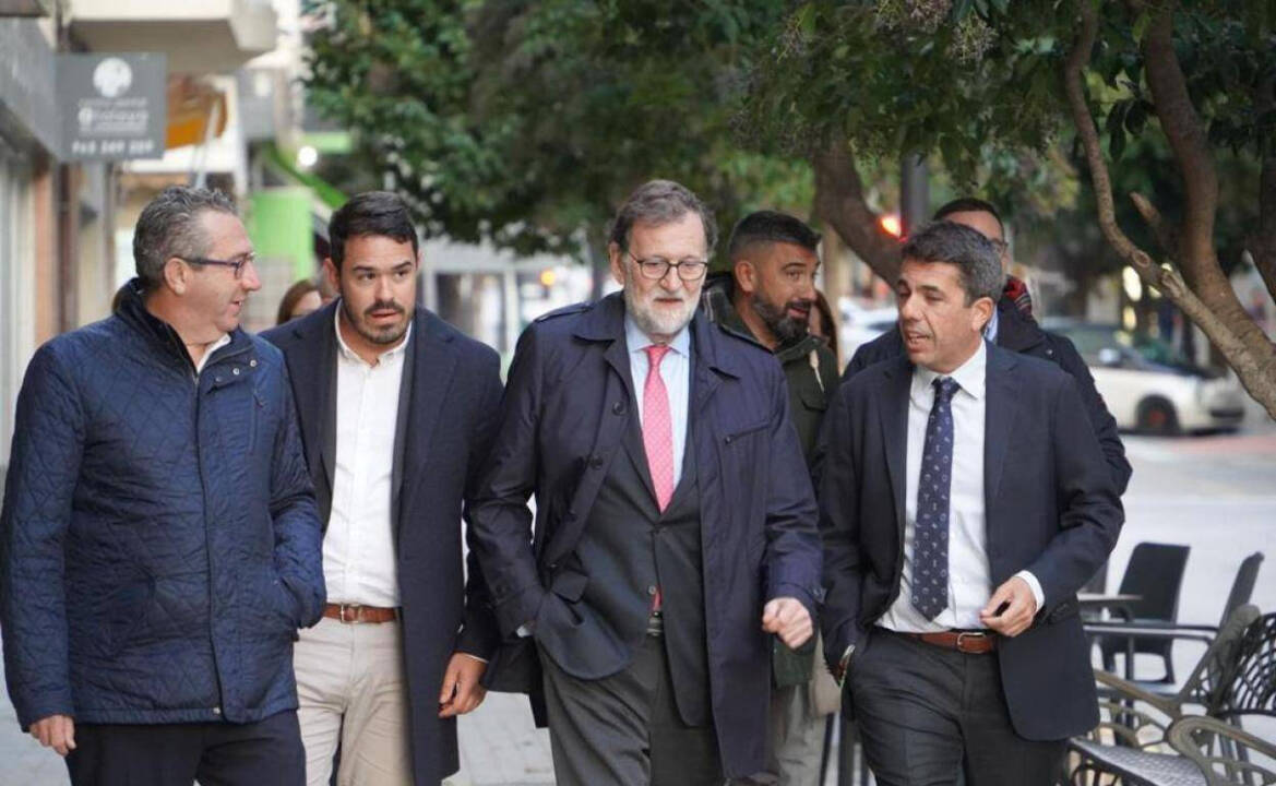 Rajoy con Mazón en un acto en Villena