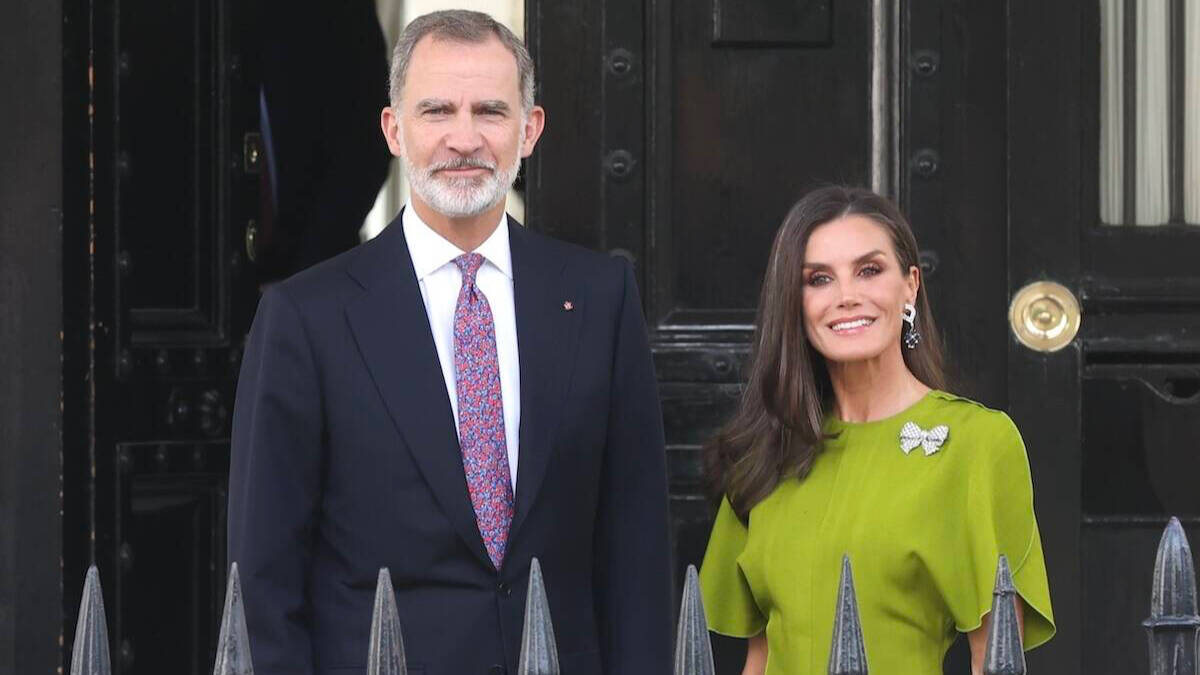 Don Felipe y doña Letizia, a su llegada al palacio de Buckingham. Europa Pres.