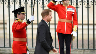 Harry no sorprende y deja plantada a la familia real británica tras la ceremonia