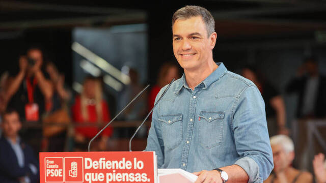 Sánchez anuncia avales del 20% para las hipotecas de los jóvenes, una medida que ya ofrece el PP en sus CCAA