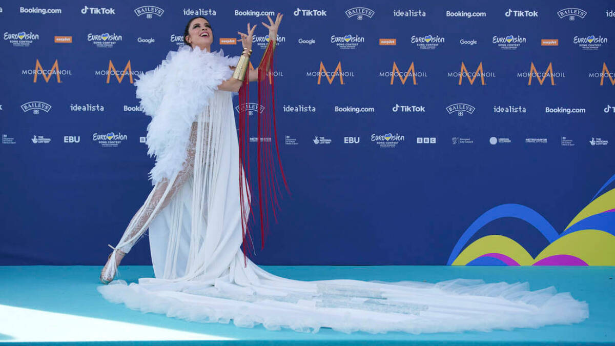 Blanca Paloma en la alfombra turquesa de Eurovisión