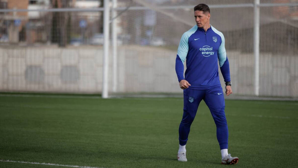 Fernando Torres, durante un entrenamiento con el Juvenil del Atlético.