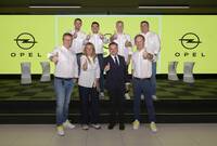 Opel España se enchufa a la competición eléctrica y a la virtual 