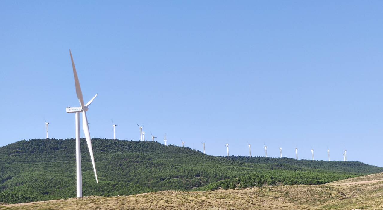 Iberdrola cierra un acuerdo para implantar 1.265 MW renovables en España