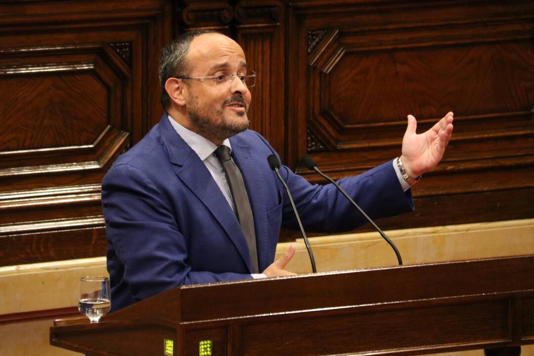 Alejandro Fernández en el Parlamento de Cataluña.