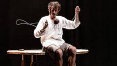 El Teatre Arniches rep la primavera amb dos “imprescindibles” de teatre i circ: ‘Freak’ i ‘POI’