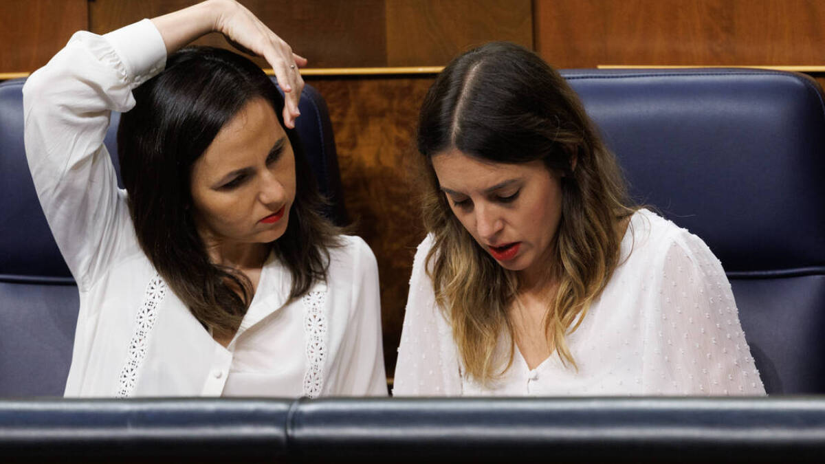 Ione Belarra e Irene Montero durante una sesión en el Congreso de los Diputados.