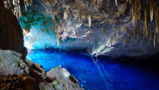 Las Cuevas Tolantongo: Un paraíso subterráneo en México