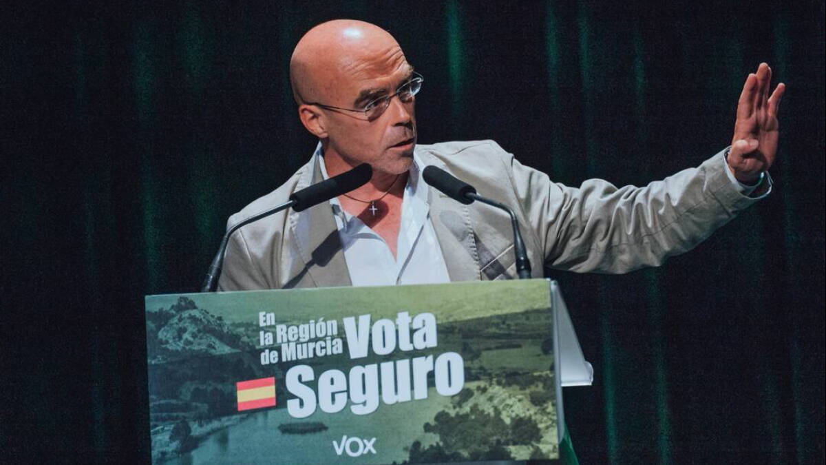 El vicepresidente de Vox, Jorge Buxadé, en un acto reciente de precampaña. 