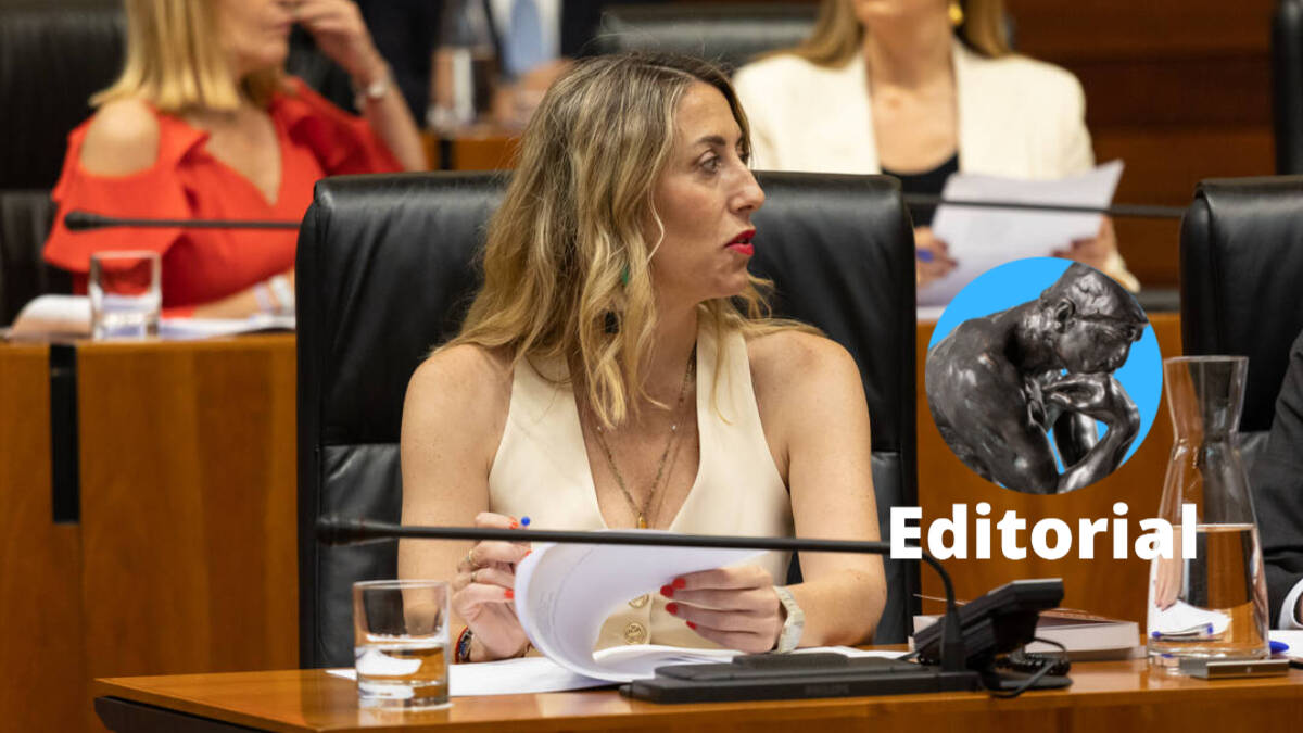 La presidenta del PP de Extremadura, María Guardiola, durante la constitución de la Asamblea de esta región.