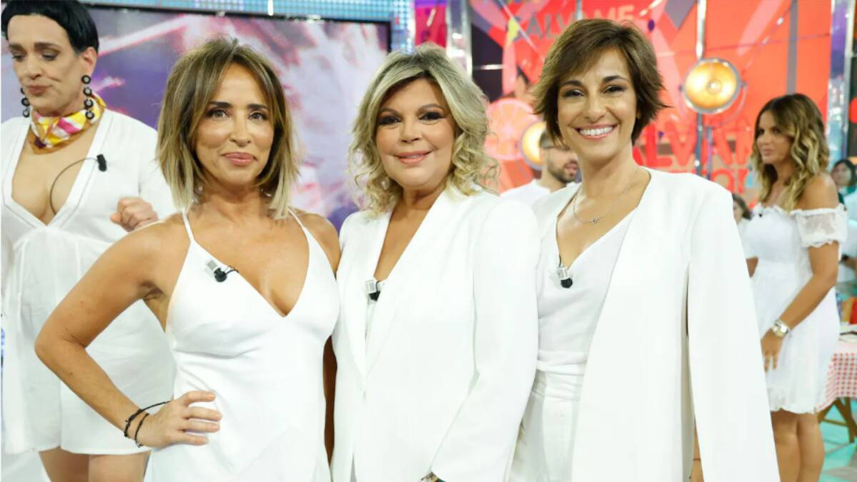 María Patiño, Terelu Campos y Adela González en la despedida de 'Sálvame' (Foto: www.telecinco.es)