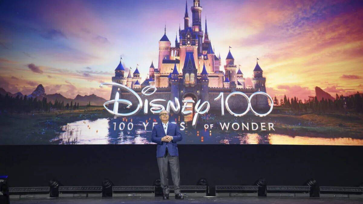 Josh D’Amaro, presidente de los Parques de Disney y sus experiencias.