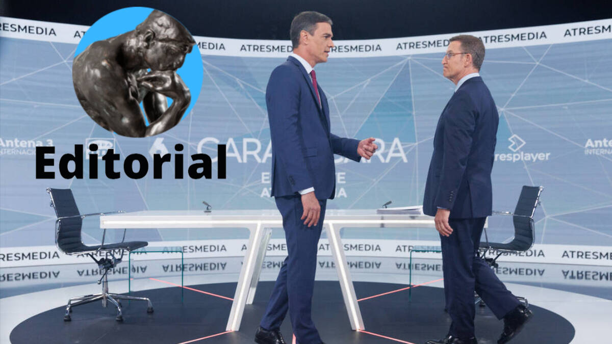 Sánchez y Feijóo se saludan instantes antes comenzar el debate cara a cara en Atresmedia