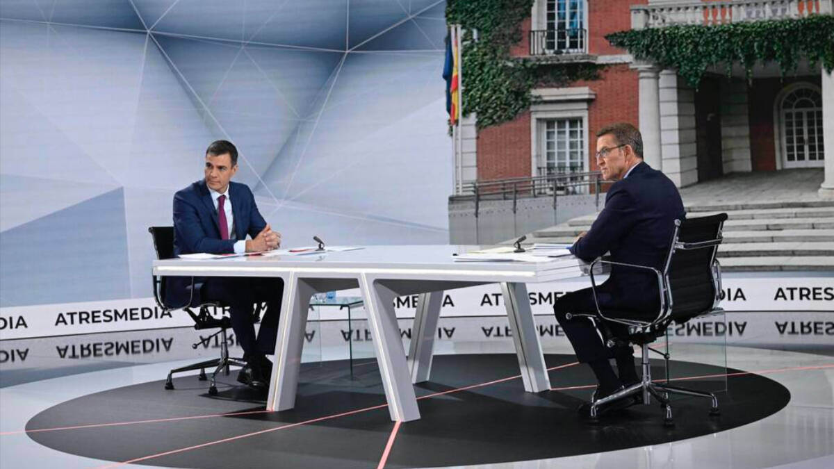 Pedro Sánchez y Alberto Núñez Feijóo, en el debate de Atresmedia (Atresmedia).