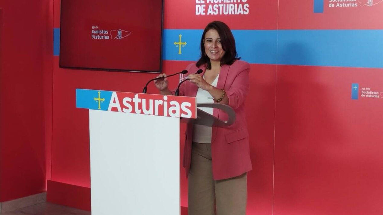 Adriana Lastra, este martes en una rueda de prensa en Oviedo.