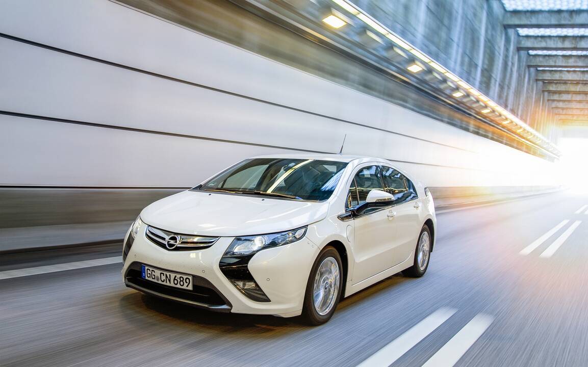 Opel Ampera-e: electrificación adelantada a su tiempo 