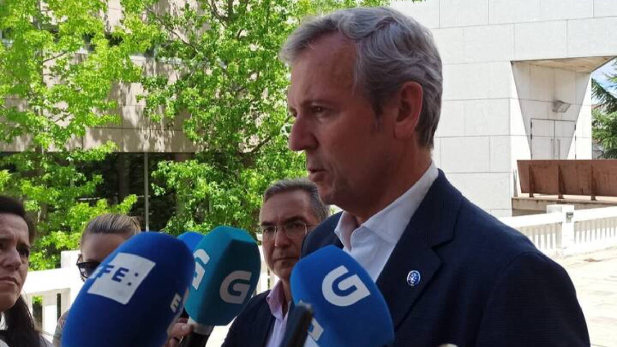 El presidente de la Xunta, Alfonso Rueda, en declaraciones a los medios de comunicación.