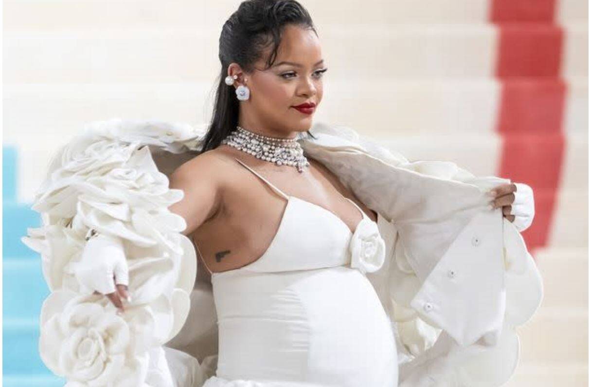 Rihanna da a luz a su segundo hijo: una niña