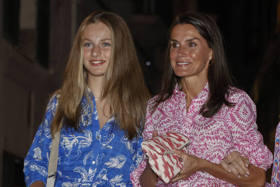 La Princesa Leonor y la Reina Letizia, este verano en Palma.
