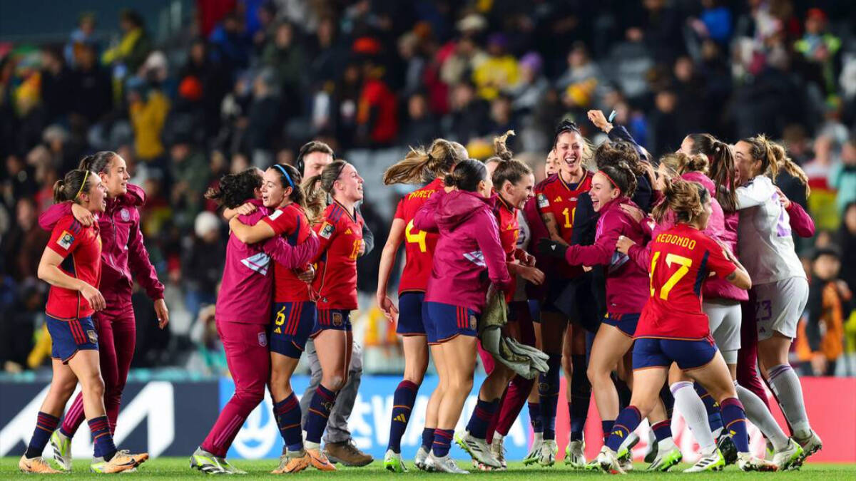 Las jugadoras de España celebran su pase a la final del Mundial Femenino.