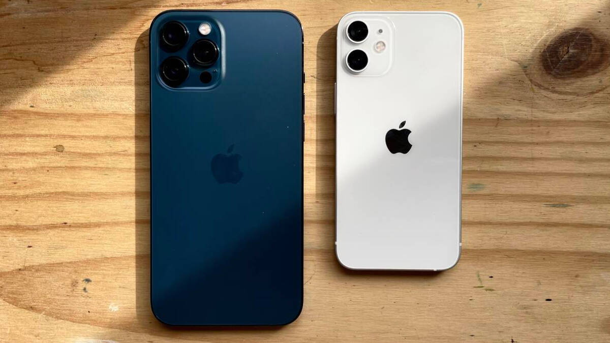 2 de los modelos del iPhone 12, la edición normal y su versión mini