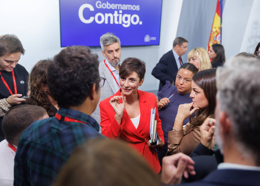 La ministra Portavoz, Isabel Rodríguez, a su salida de una rueda de prensa posterior a la reunión del Consejo de Ministros.