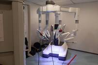 El Hospital Clínico de Valencia adopta cirugía robótica vanguardista Da Vinci