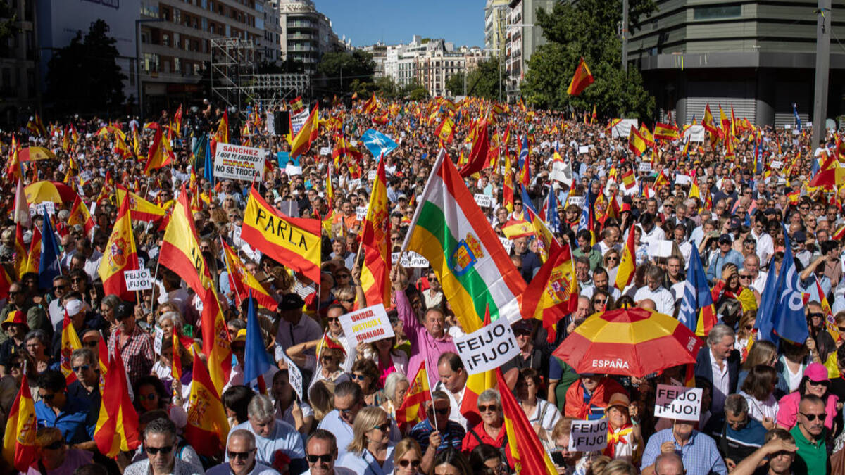 El PP demuestra en Madrid que Sánchez no puede gobernar contra la mitad del país