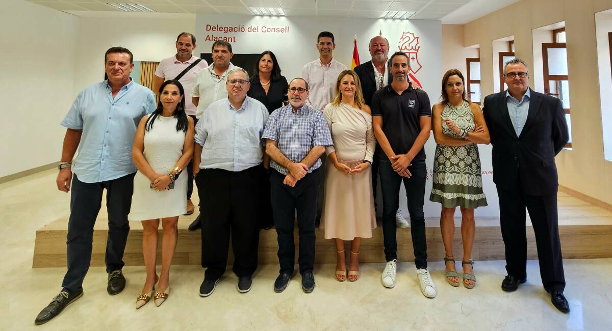 Nuria Montes, consellera de Turismo, se reúne con representantes del sector - GVA