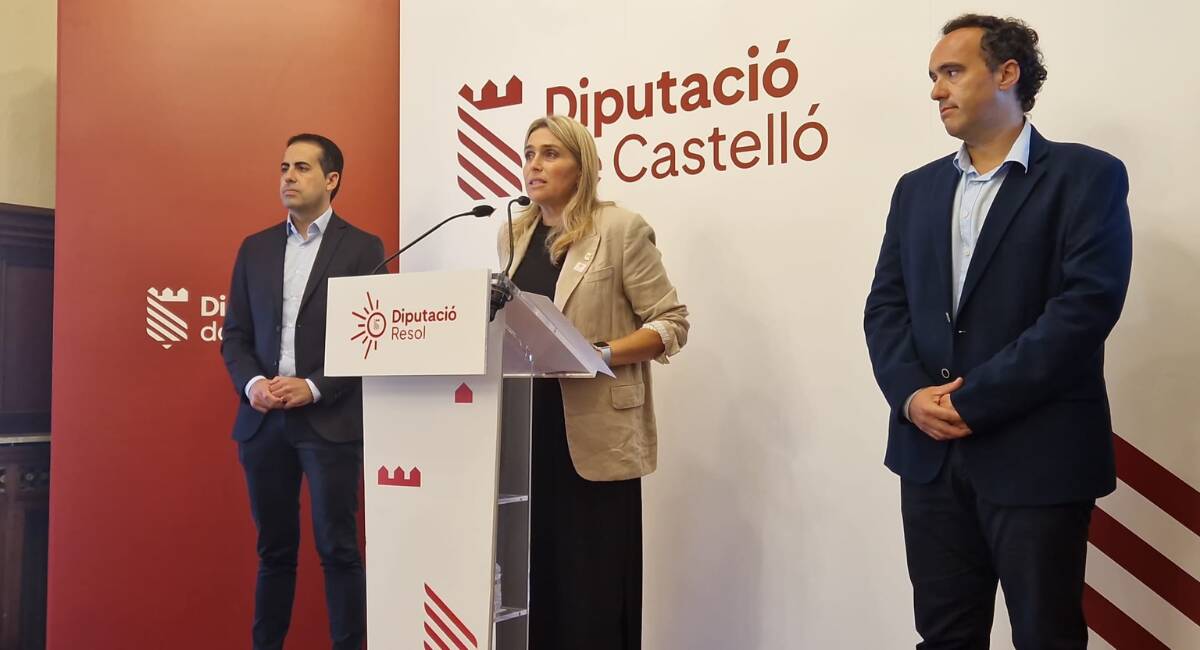 La presidenta de la Diputación, Marta Barrachina, el vicepresidente del área de Buen Gobierno, Héctor Folgado, y el diputado de Transición Energética, José María Andrés. 
