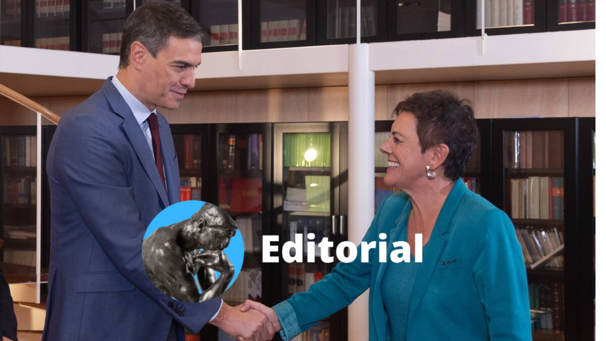 El líder del PSOE y presidente del Gobierno en funciones, Pedro Sánchez, recibe a la portavoz de EH Bildu, Merche Aizpurua.