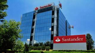 El Santander formará a 200 personas mayores sobre banca digital