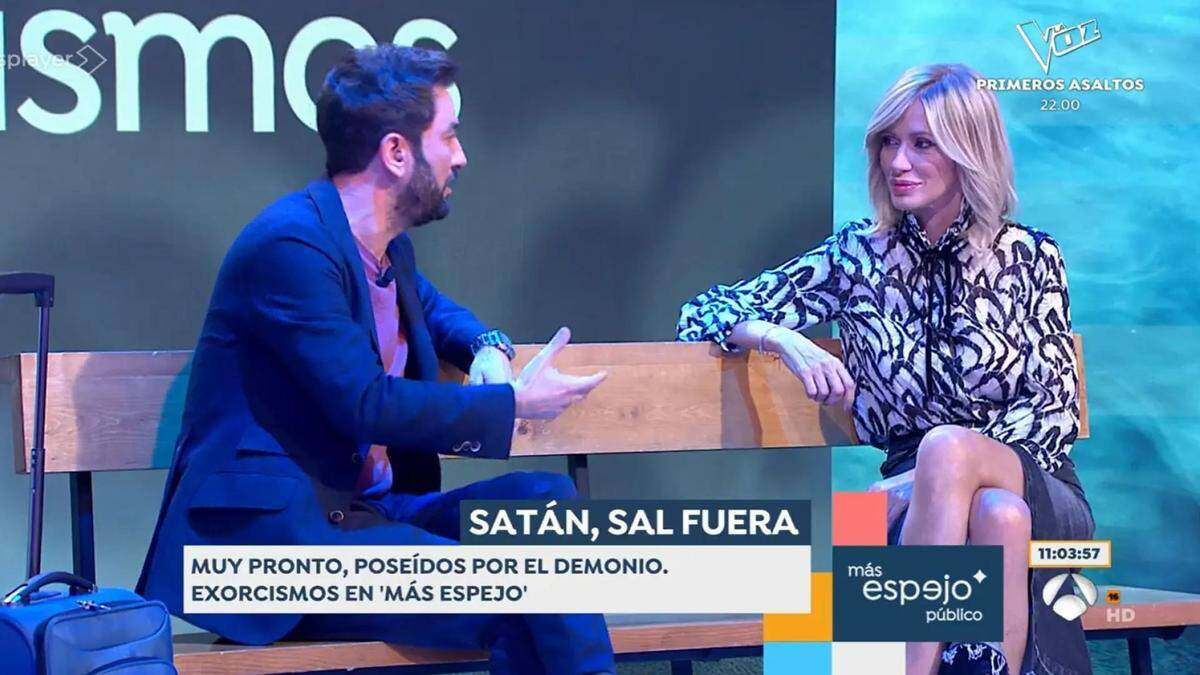 Diego Revuelta con Susanna Griso en el plató de Espejo Público