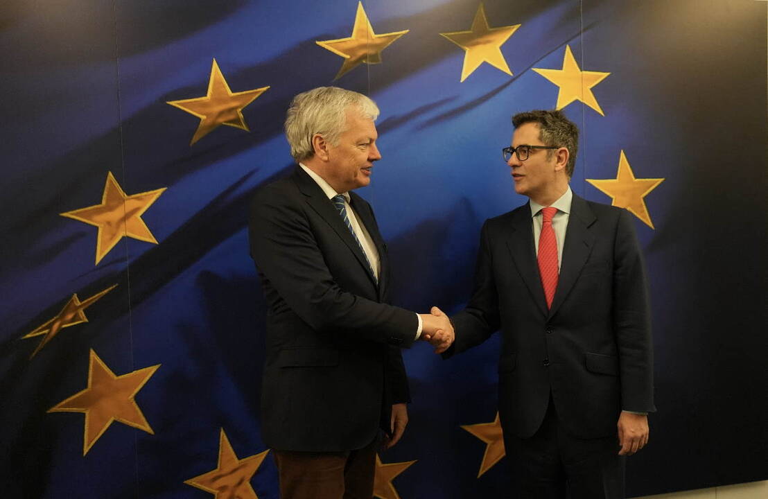 El comisario de Justicia de la UE, con el ministro Bolaños.