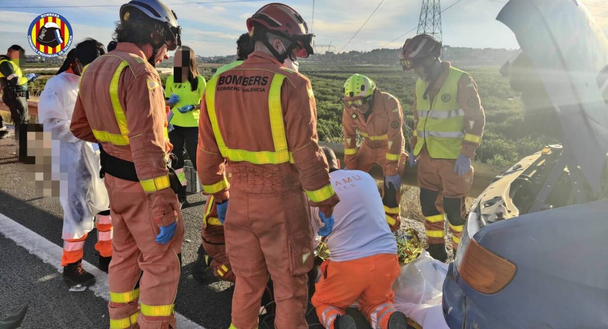 Muere un hombre y otro resulta herido al arrollarles dos camiones en Picassent (Valencia) - CONSORCIO BOMBEROS VALENCIA
