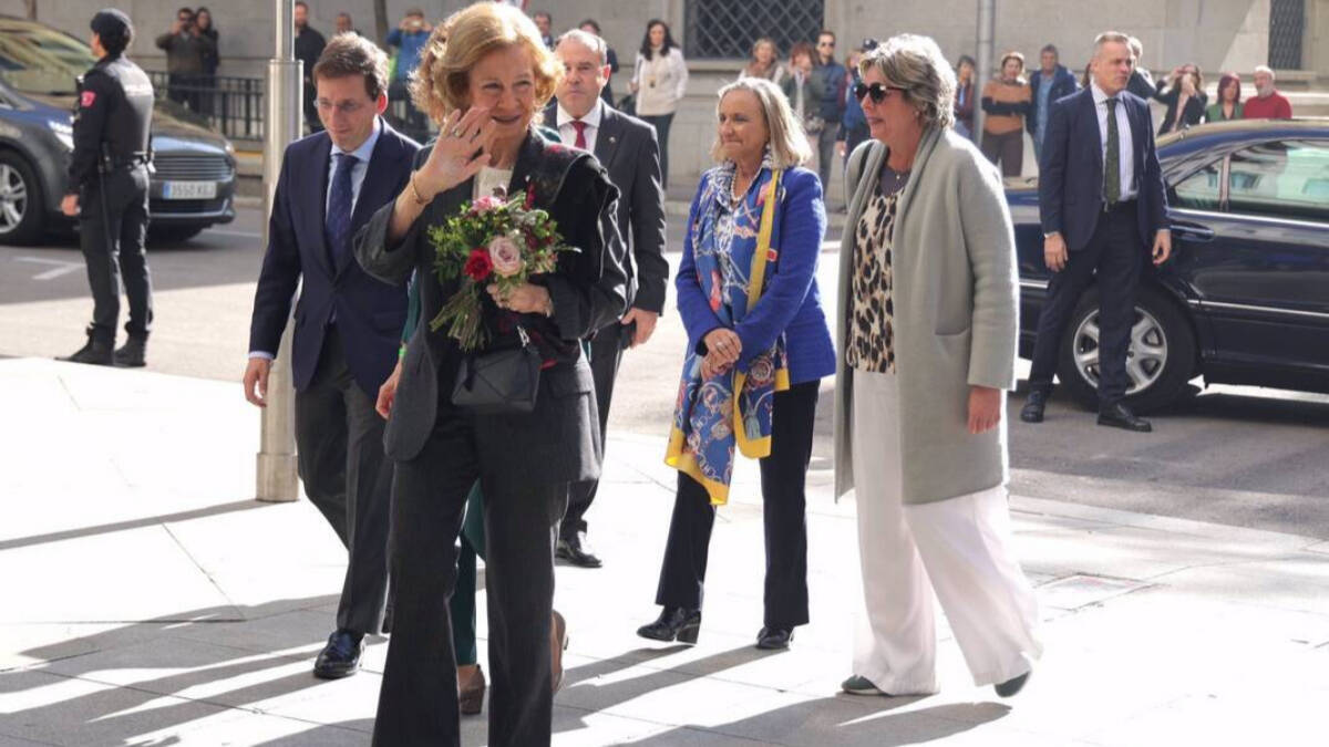 La Reina Sofía inauguró el rastrillo de Nuevo Futuro.